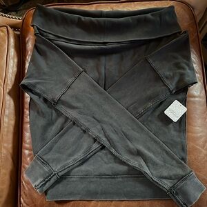 NWT Free People Top. 100% Cotton. Gray. Size S.